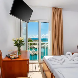 3* Szálloda Adria