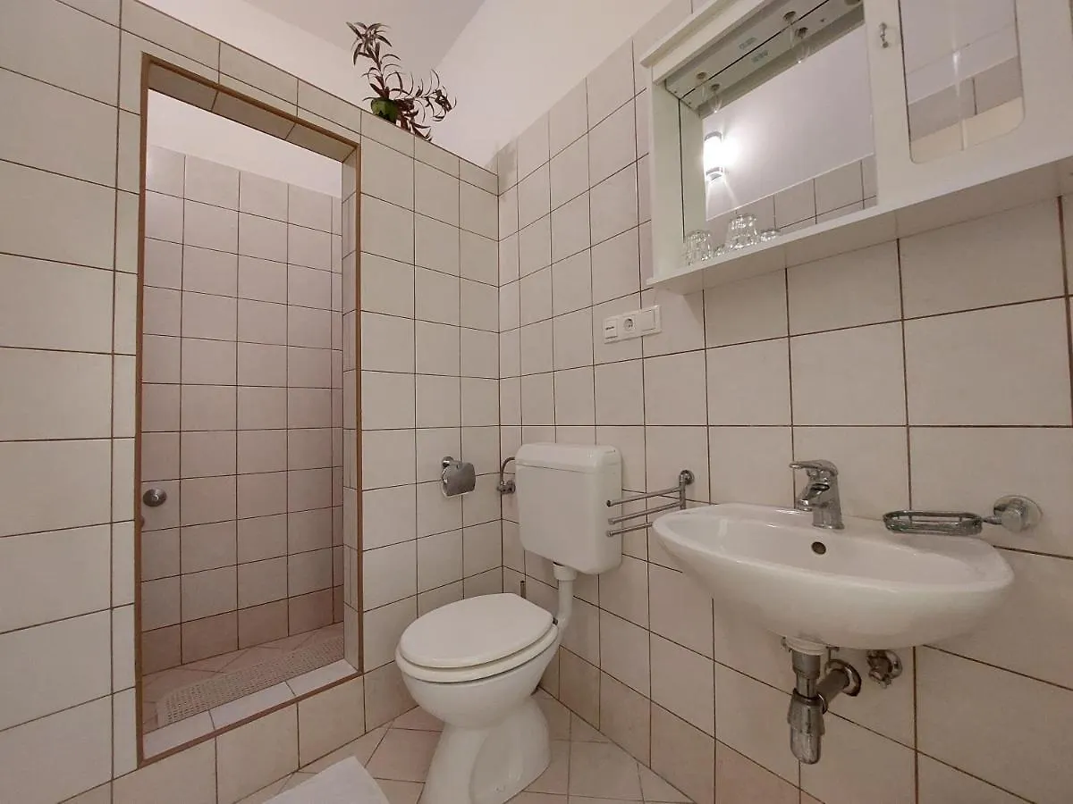 Rooms Nada Tribalj  Tribalj (Primorsko-Goranska)