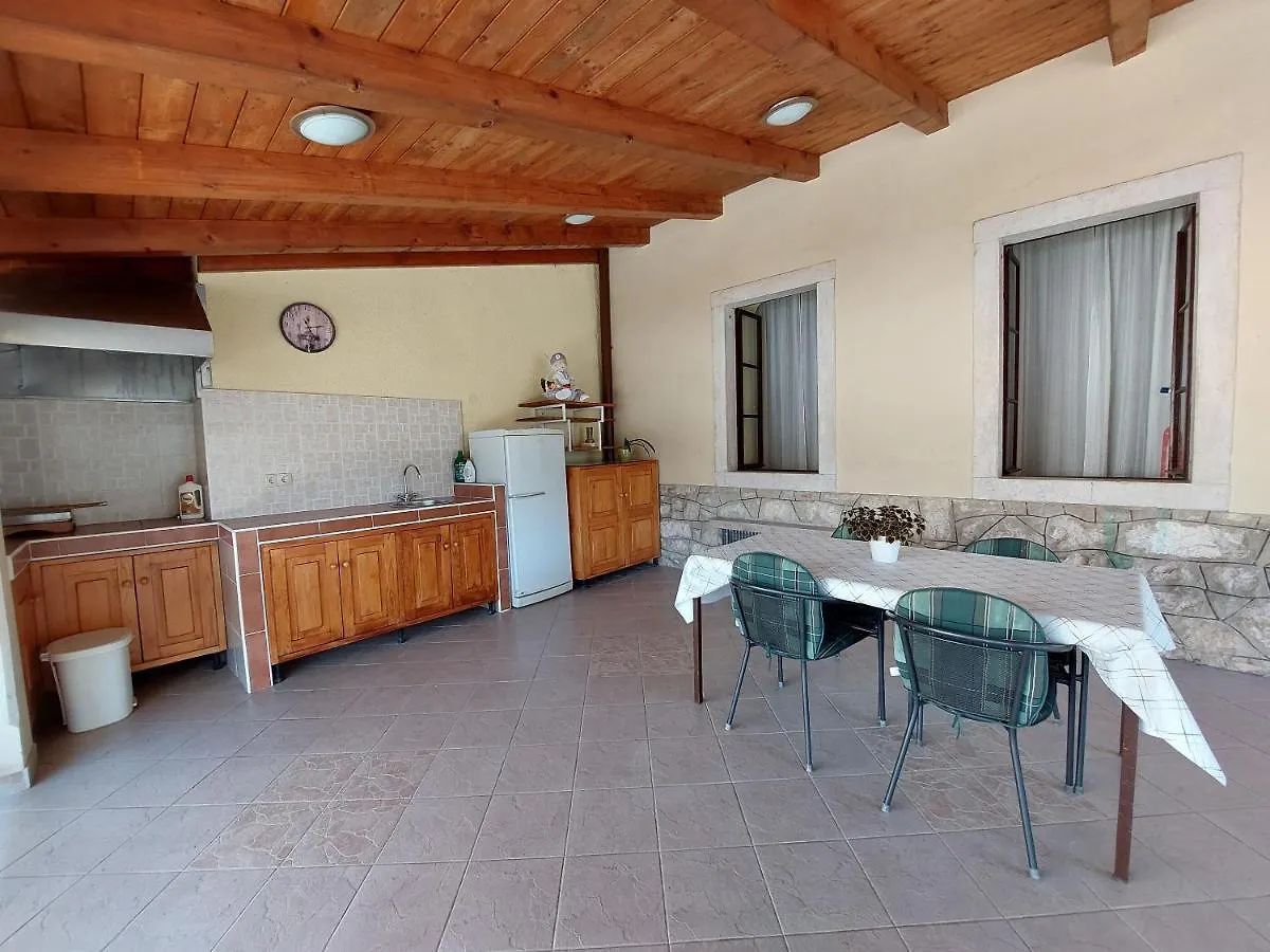 Rooms Nada Tribalj  2*, Tribalj (Primorsko-Goranska)